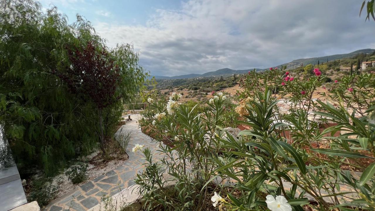 Luxurious Villa At A Unique Spot Agios Nikolaos  Buitenkant foto